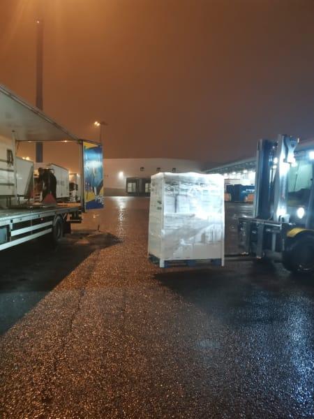 Småodlarens färska olivolja fås från tidig skörd (Early Harvest)