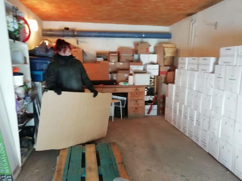 Småodlarens färska olivolja fås från tidig skörd (Early Harvest)